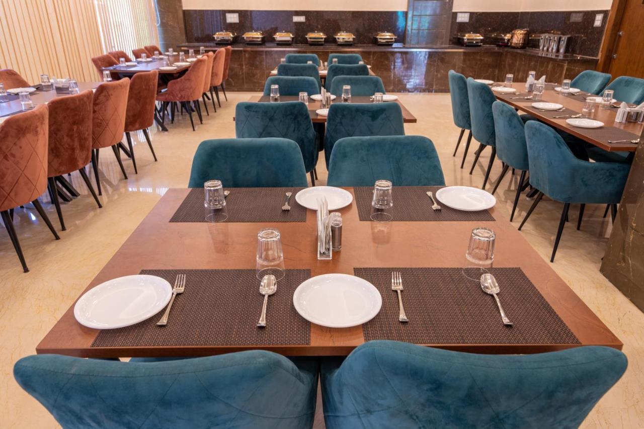 Hotel Vivaan Regency Haridwār Eksteriør bilde