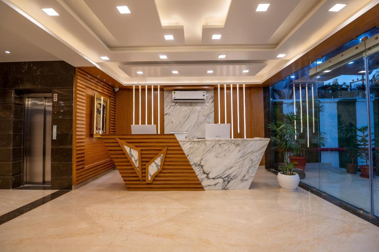 Hotel Vivaan Regency Haridwār Eksteriør bilde